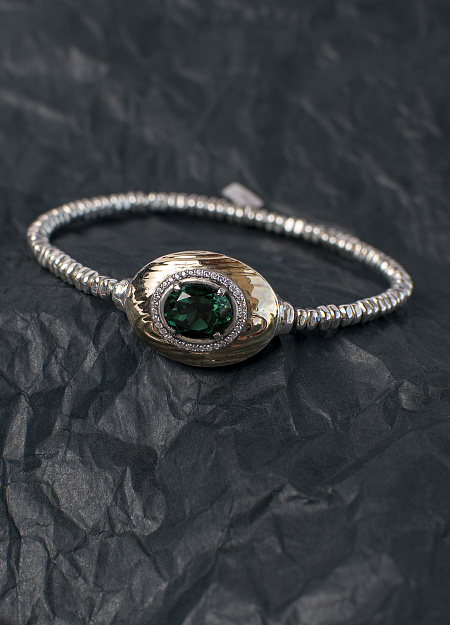 Stretch bracelet with Green Tourmaline