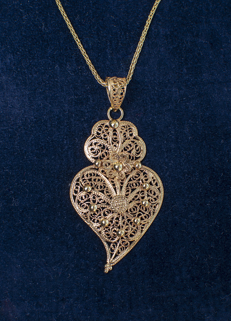 Viana Heart Necklace 9.0g
