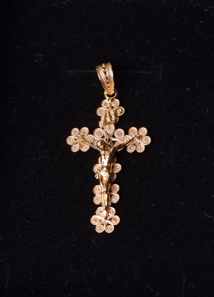 Body cross